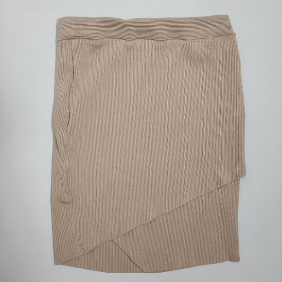 Bebe Women's Tapioca Colored Knit Textured Asymmetrical Stretchy Skirt Size L - Picture 7 of 13
